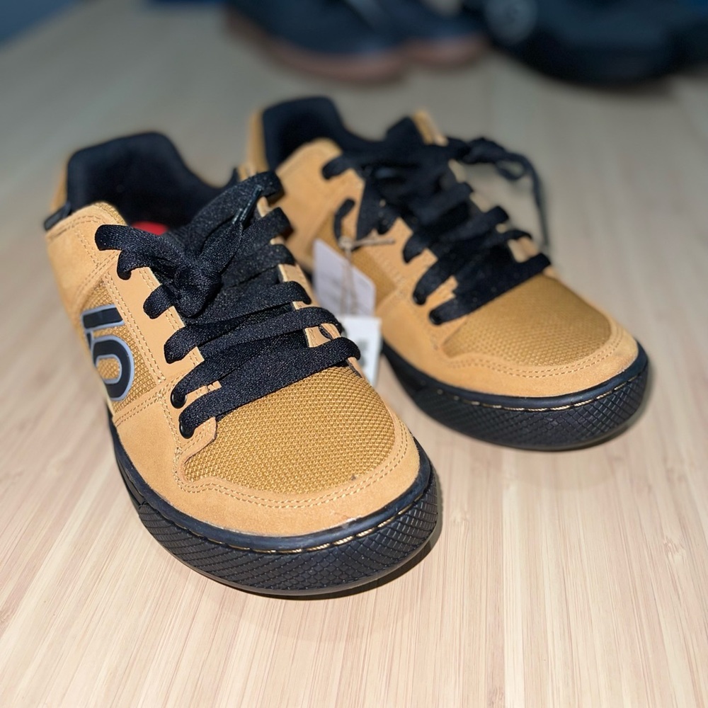 Five ten Adidas freerider mountain bike shoes
